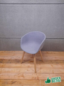Stoel HAY, €199,-